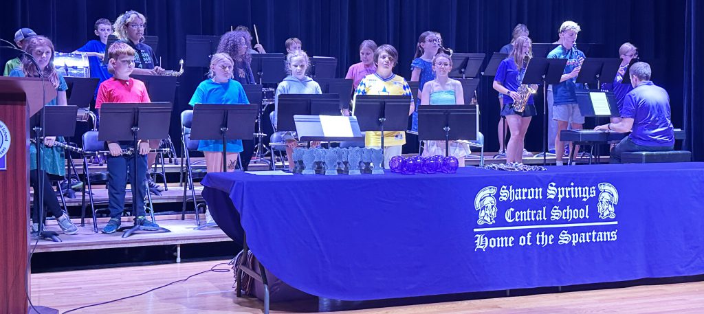 5th grade band performance on stage